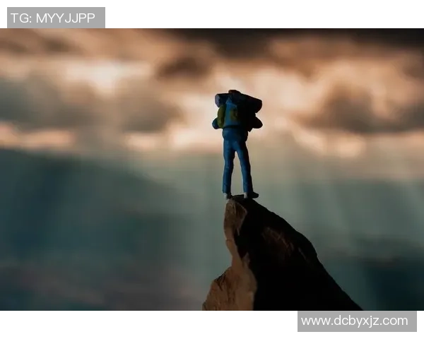 南京攀岩队的节奏之旅:挑战极限与团队精神的完美结合 南京攀岩队的节奏之旅:挑战极限与团队精神的完美结合