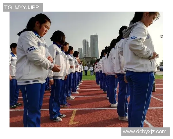 南京羽毛球队成长之路：从青涩起步到辉煌成就的纪实故事