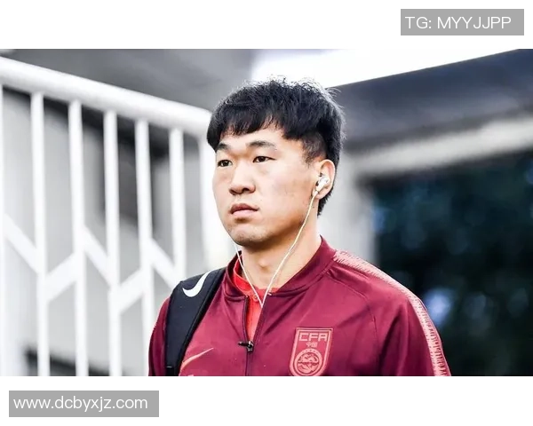 吴伟独家解析足球技巧与战术心得助你提升球场表现 吴伟独家解析足球技巧与战术心得助你提升球场表现